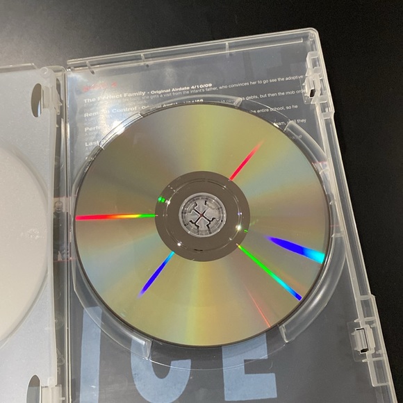 Flashpoint - The Complete Second Season (DVD Set) - Picture 6 of 6